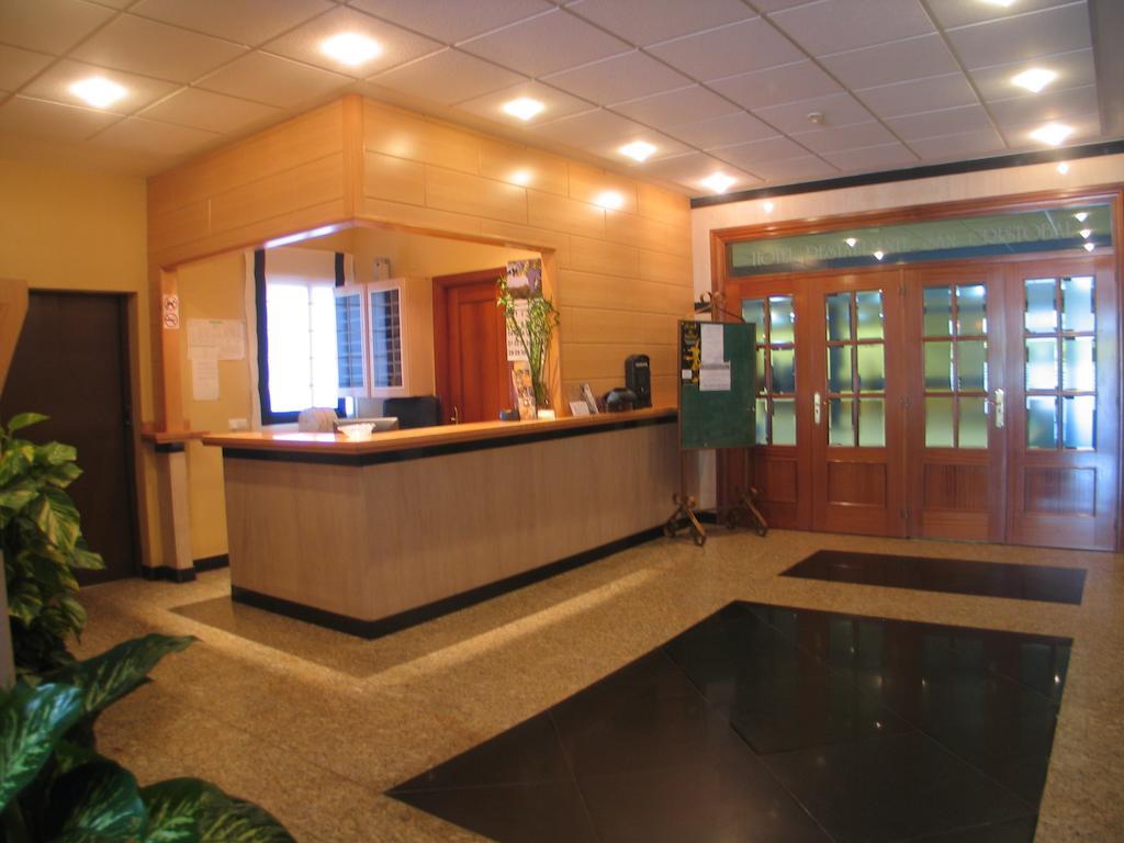 Hotel San Cristobal Coria Extérieur photo